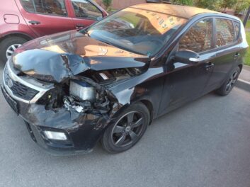 Kia Ceed 1.6 МТ 2012 года [wt_location get=